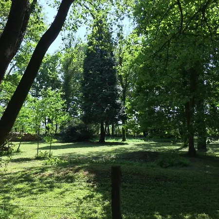 Domaine De La Cote Aux Chats Montieramey