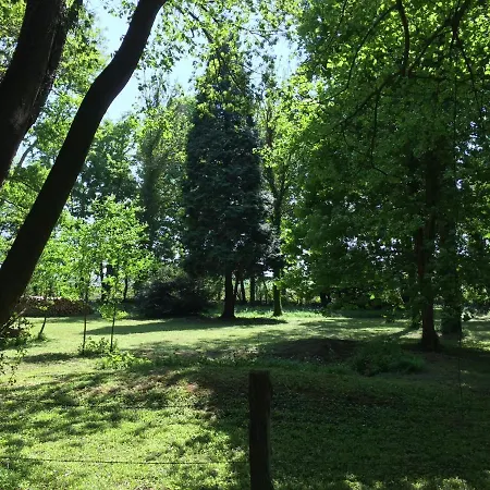 Domaine De La Cote Aux Chats Montieramey