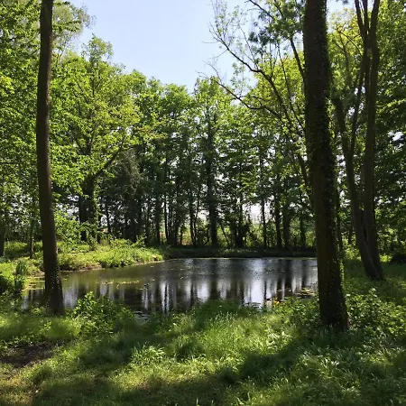 Oda ve Kahvaltı Domaine De La Cote Aux Chats 3*