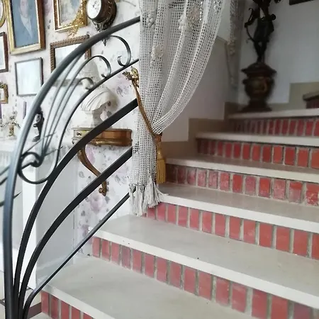 Domaine De La Cote Aux Chats Montieramey