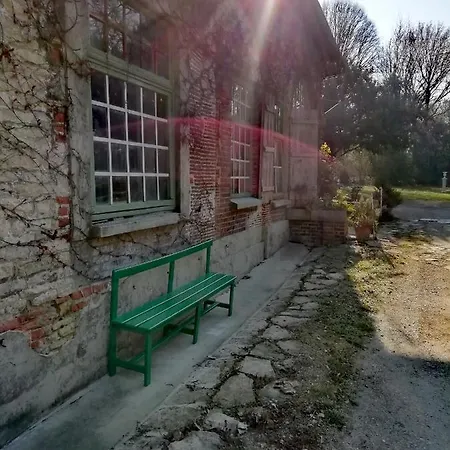 Domaine De La Cote Aux Chats Oda ve Kahvaltı Montieramey